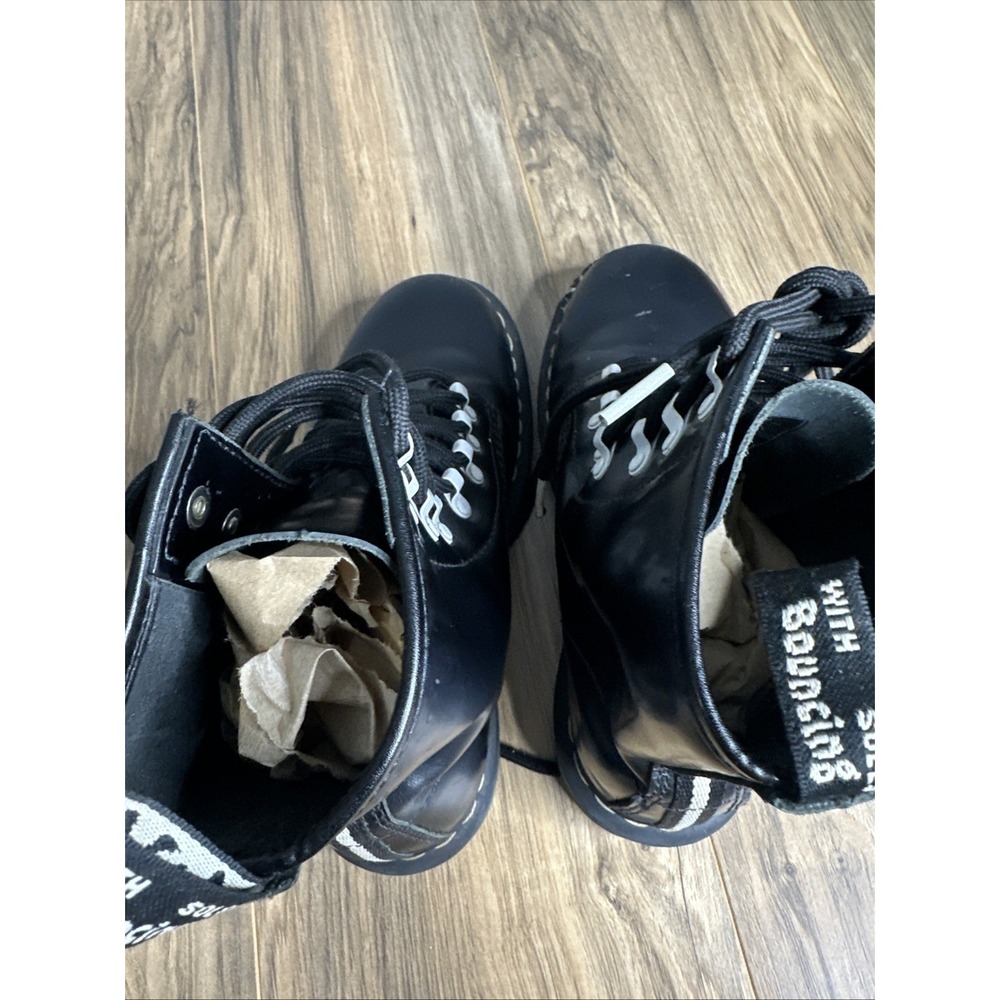 Doc‎ Martens Women's Black Leather Boots Size 6M With White Lace Hooks - Picture 8 of 15